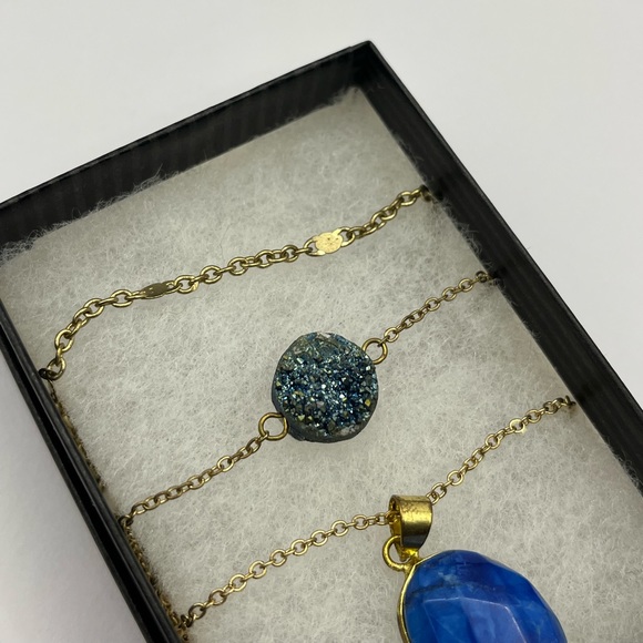 PANACEA Multi-Layered Pendant Necklace - Picture 3 of 11